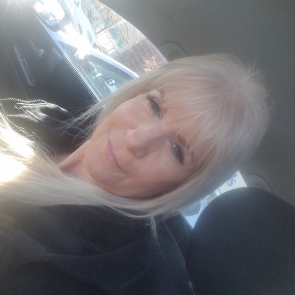 Meet your Posher, Lillian - Picture 1 of 1